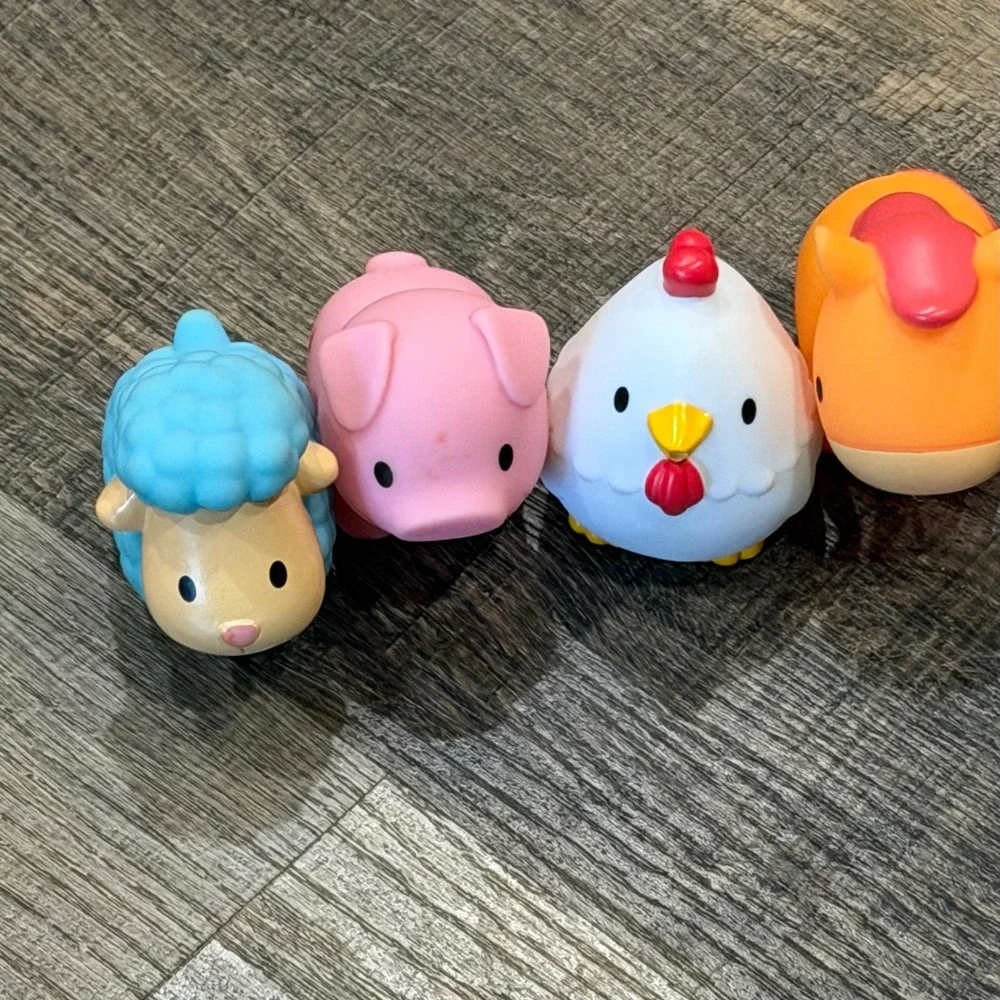 Munchkin Barnyard Friends Animal Bath Squirts Set of 7 Cow Pig Sheep Frog Owl